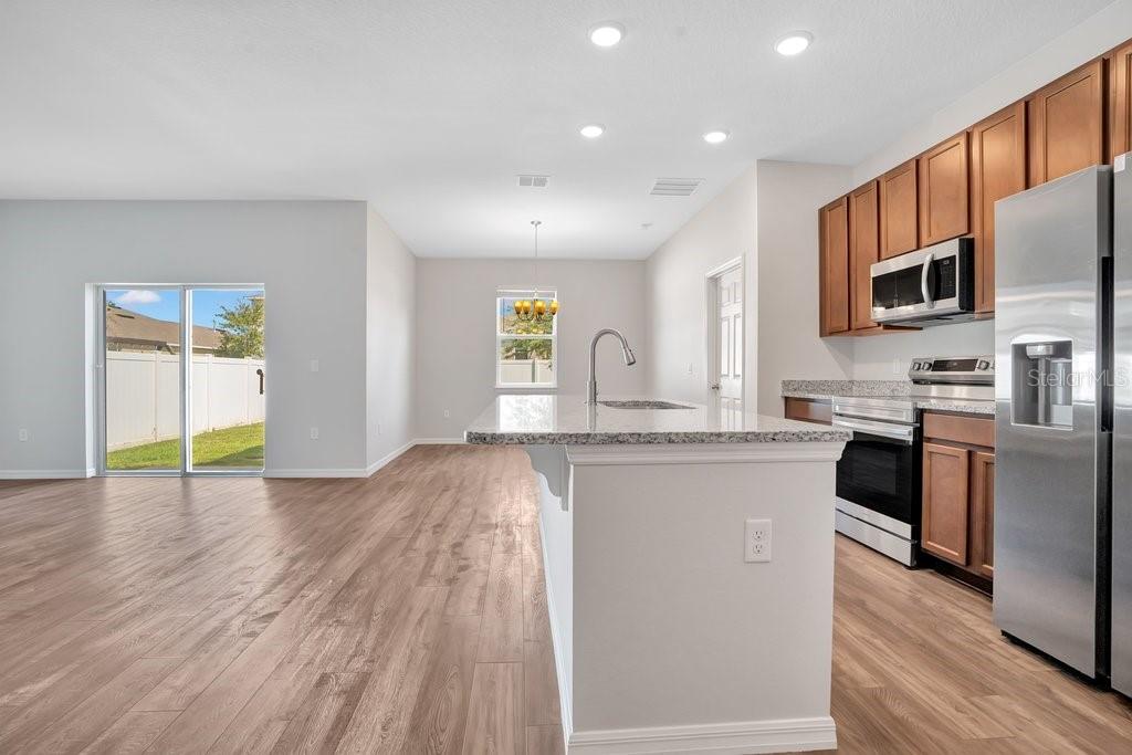 3409 CURLEW AVENUE, Leesburg, FL 34748
