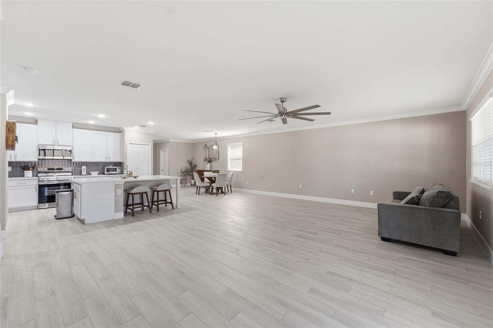 6601 TEMPO WAY, Mascotte, FL 34753
