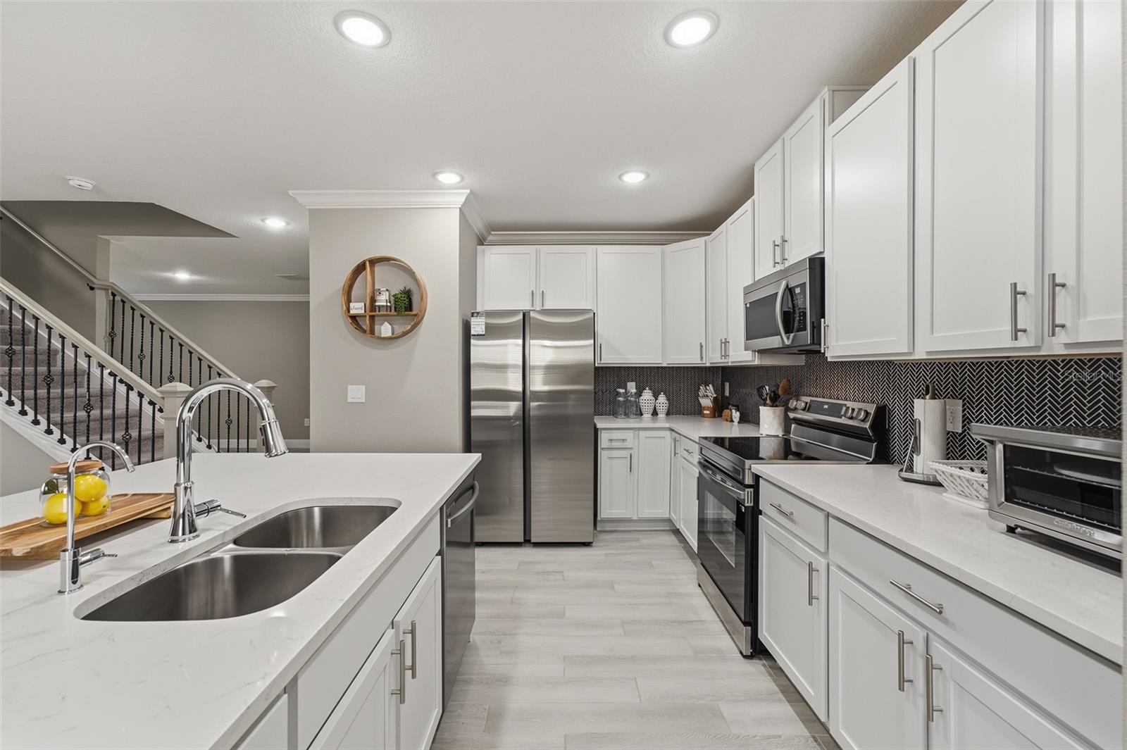 6601 TEMPO WAY, Mascotte, FL 34753