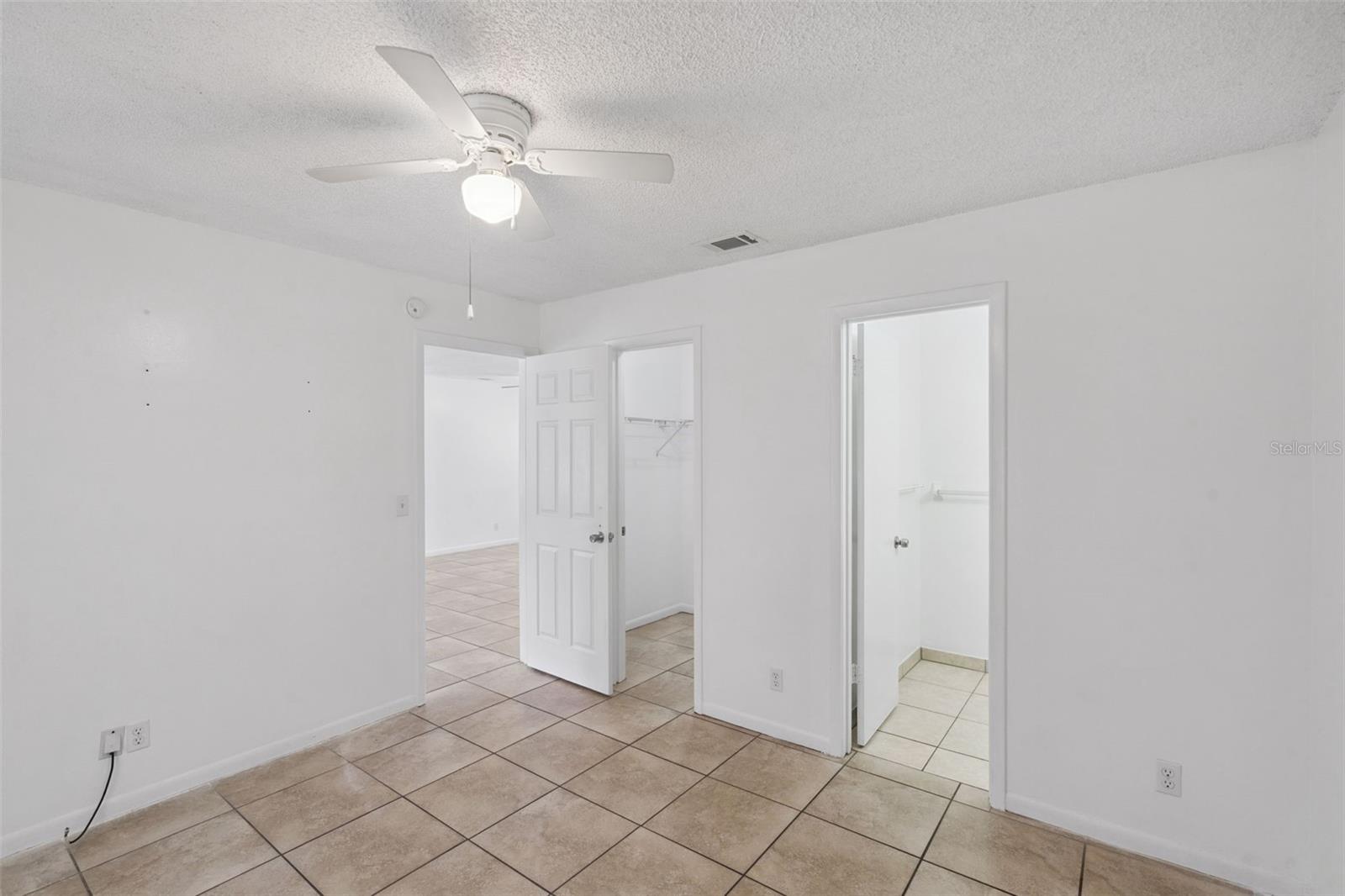 4225 NE 25TH AVENUE, Ocala, FL 34479