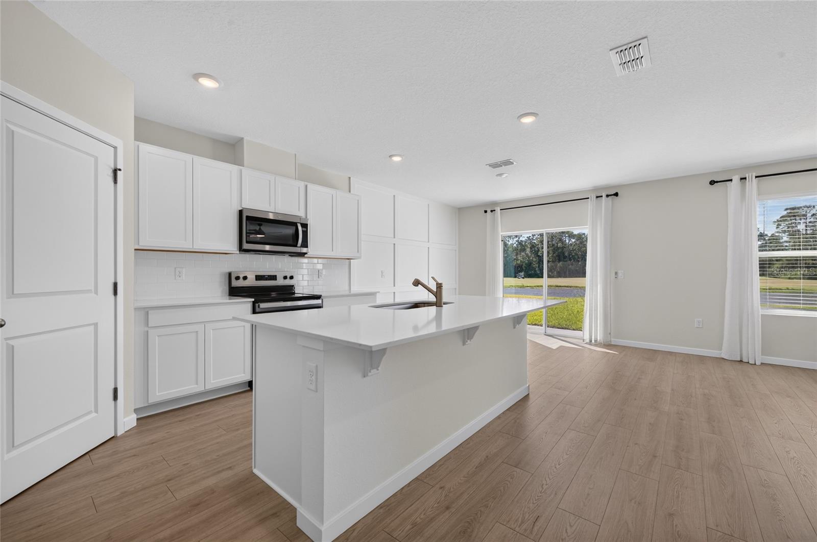 1025 CHAMPION RIDGE DRIVE, Daytona Beach, FL 32124