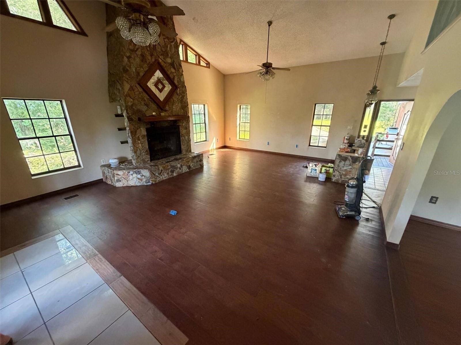 960 LAKE COVE TRAIL, Lakeland, FL 33813