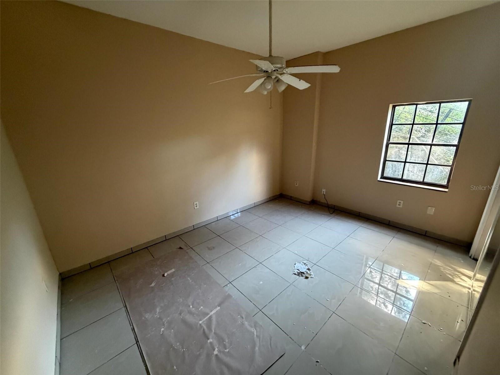 960 LAKE COVE TRAIL, Lakeland, FL 33813