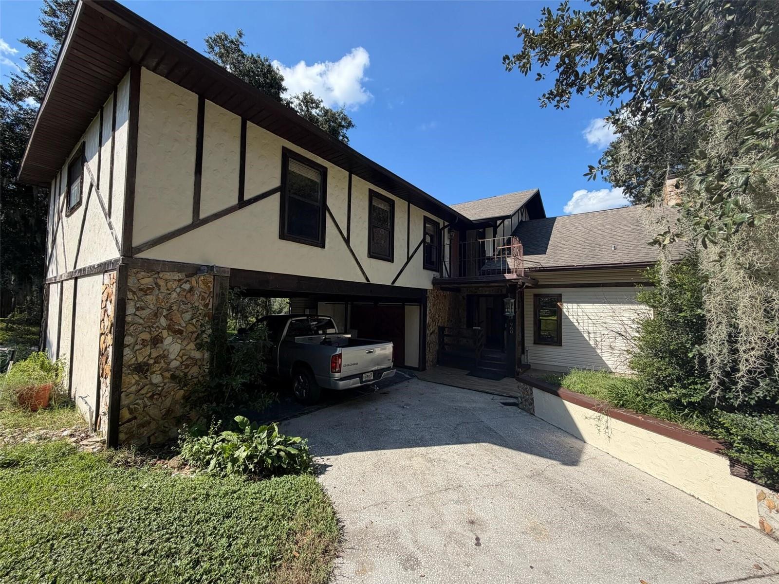 960 LAKE COVE TRAIL, Lakeland, FL 33813 960 LAKE COVE TRAIL, Lakeland, FL 33813