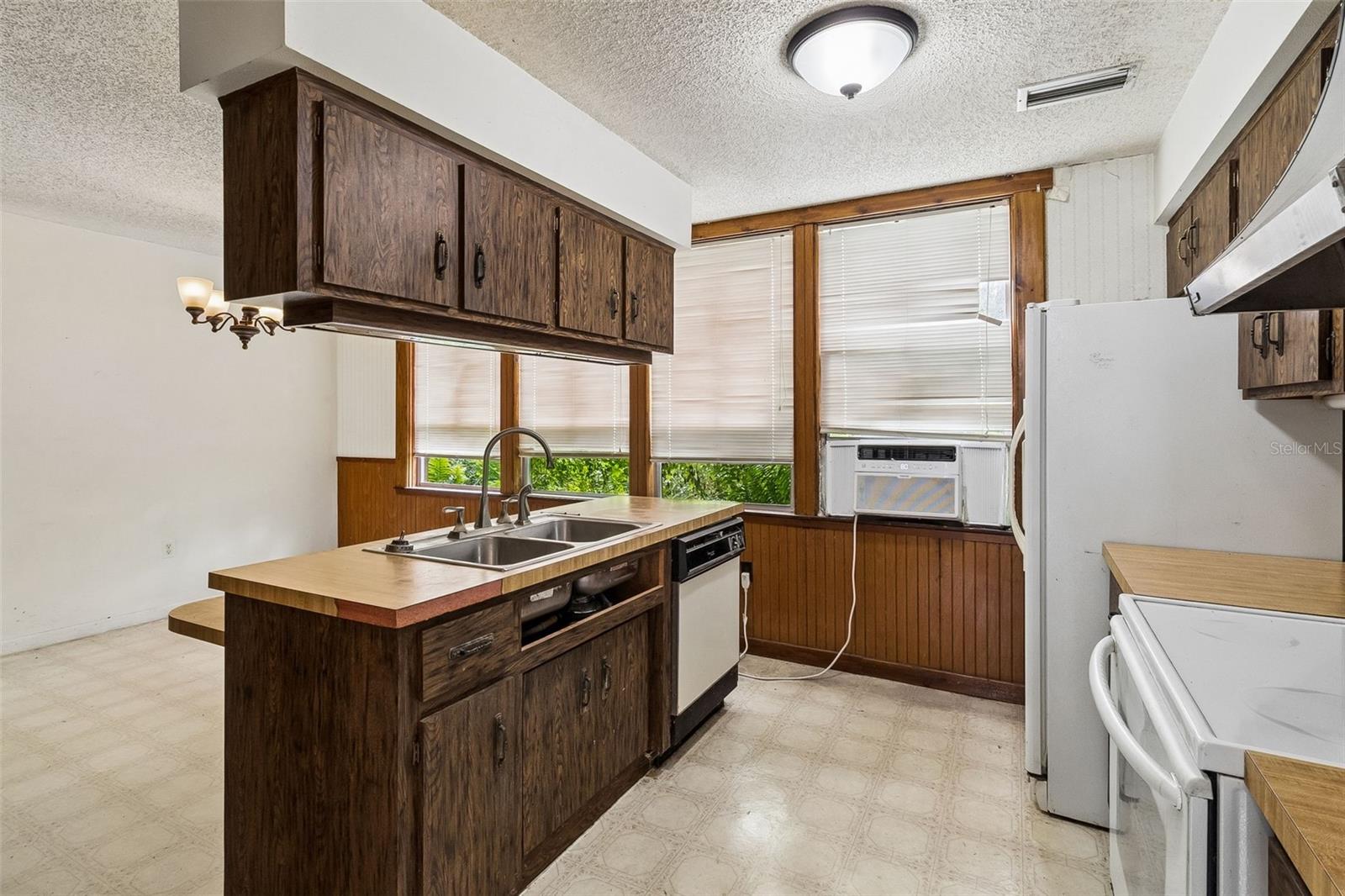 1502 WILLARD ROAD NW, Palm Bay, FL 32907