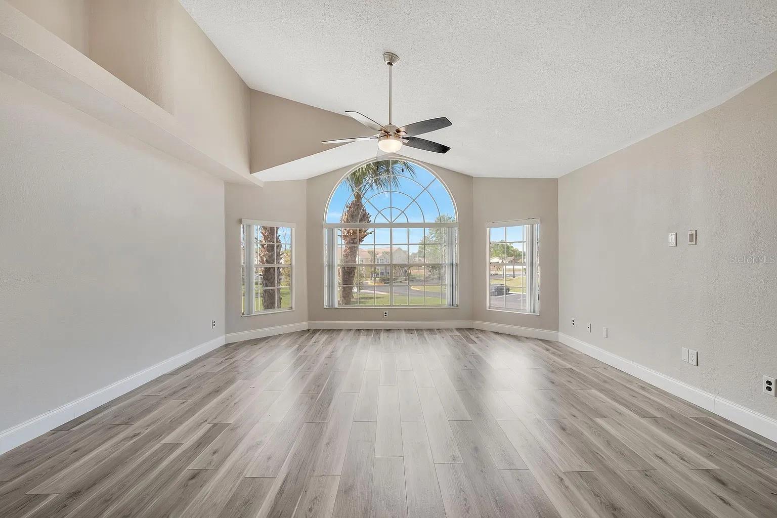 2452 SWEETWATER CLUB CIRCLE, #28, Kissimmee, FL 34746