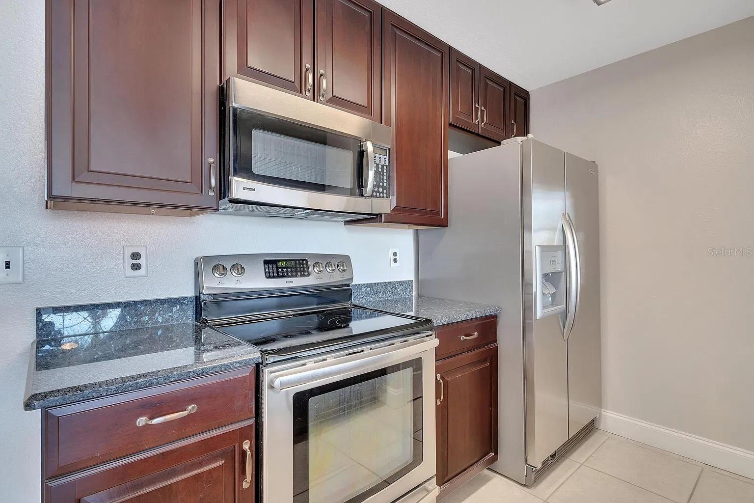2452 SWEETWATER CLUB CIRCLE, #28, Kissimmee, FL 34746