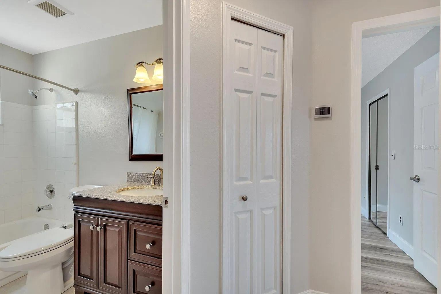 2452 SWEETWATER CLUB CIRCLE, #28, Kissimmee, FL 34746