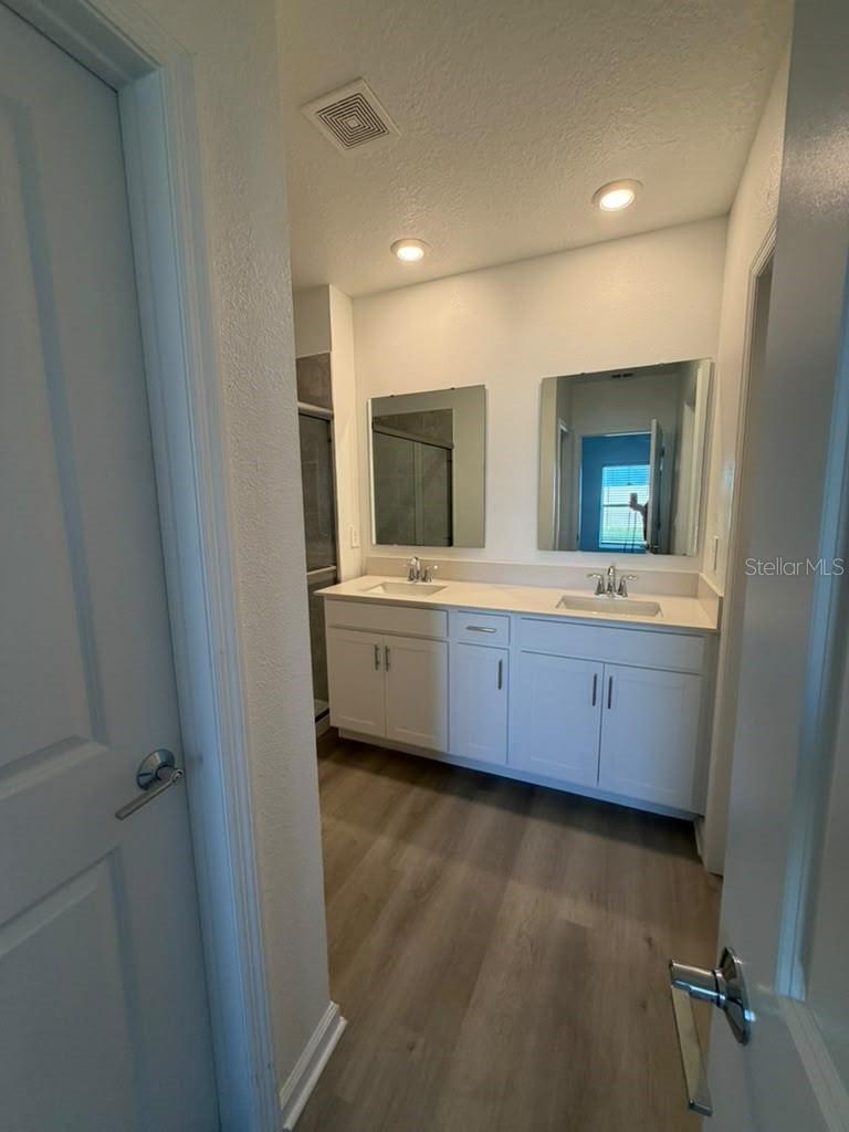 2713 RUNNERS CIRCLE, Clermont, FL 34714 2713 RUNNERS CIRCLE, Clermont, FL 34714
