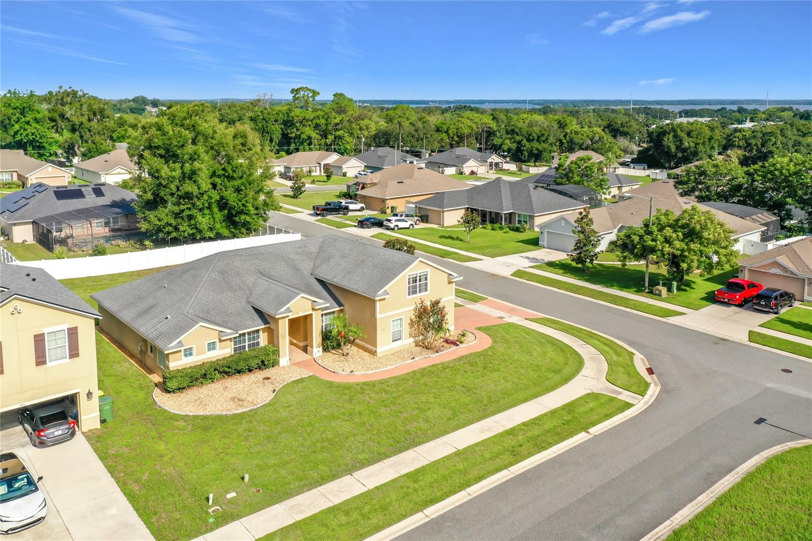 301 ASHTON WOODS LANE, Leesburg, FL 34748 301 ASHTON WOODS LANE, Leesburg, FL 34748