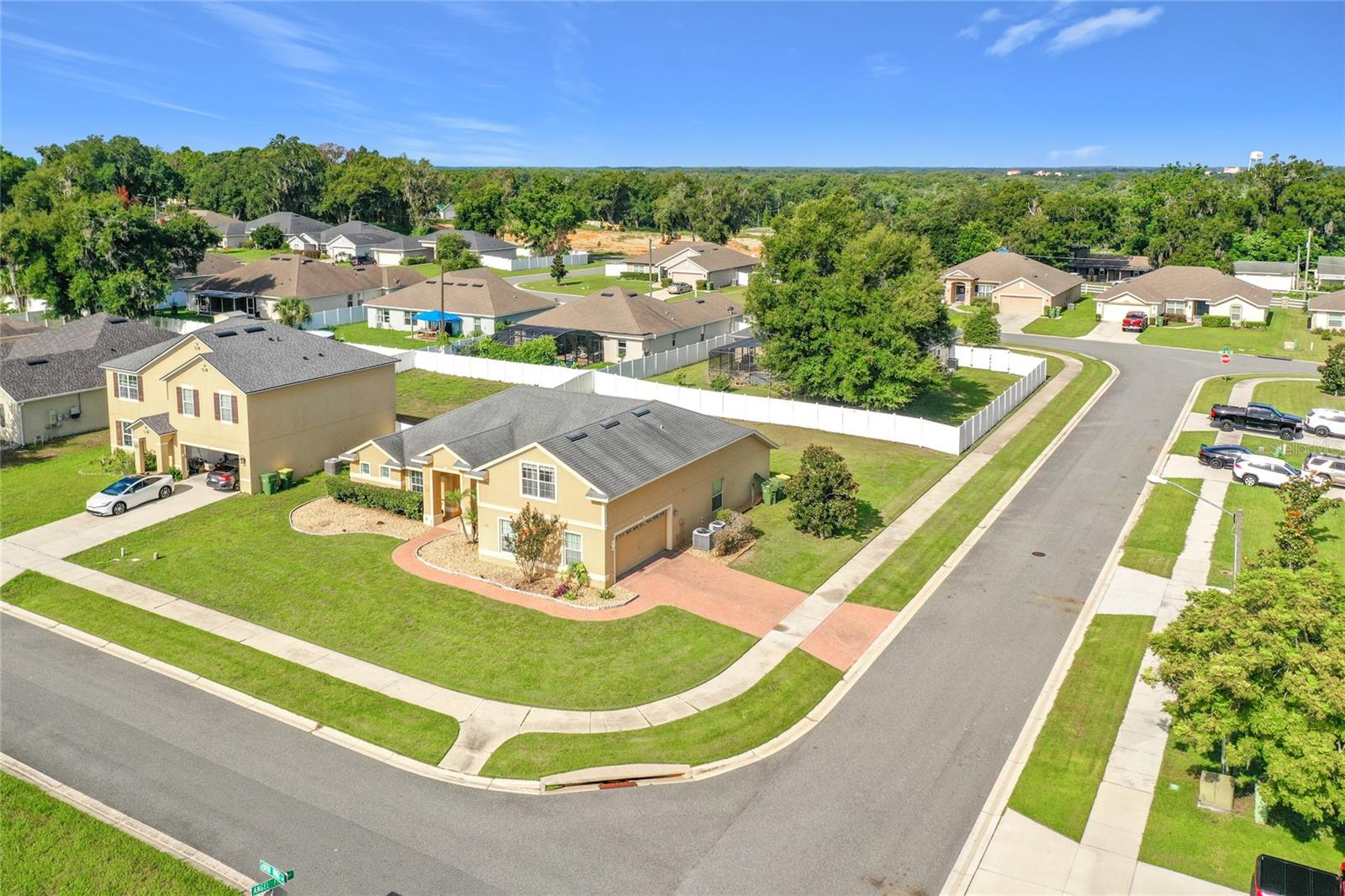 301 ASHTON WOODS LANE, Leesburg, FL 34748 301 ASHTON WOODS LANE, Leesburg, FL 34748