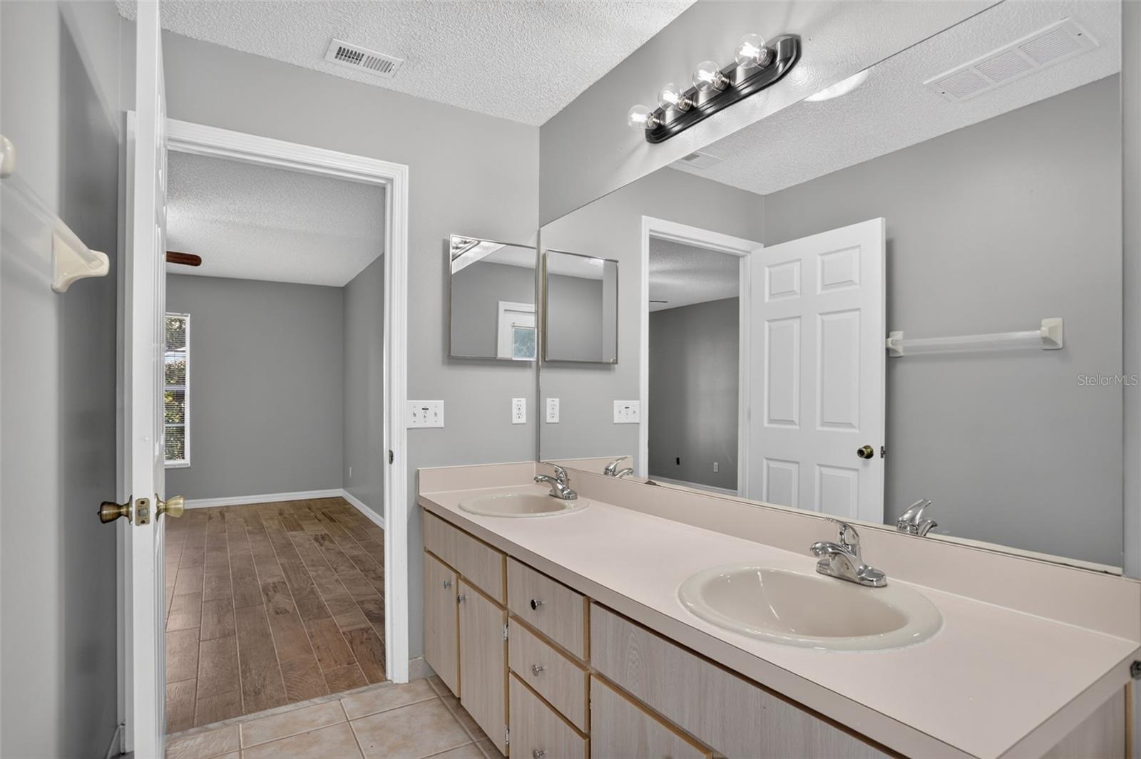 4708 WINDWOOD DRIVE, Kissimmee, FL 34746
