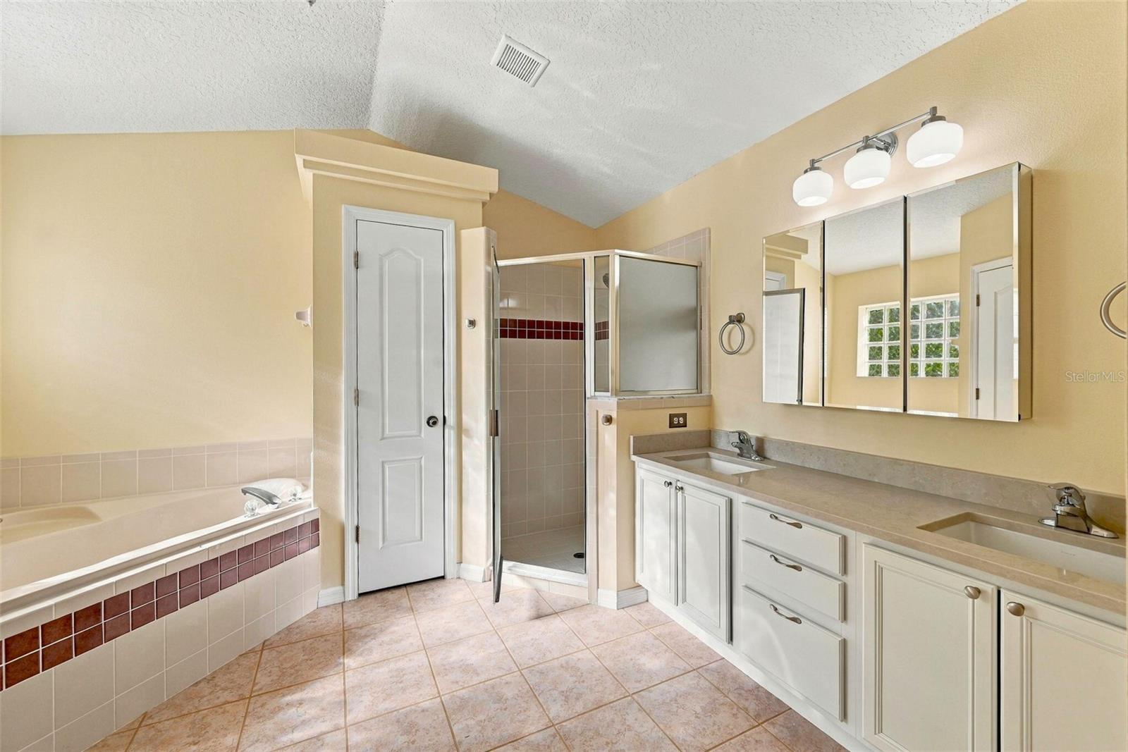 1071 PRINCETON DRIVE, Clermont, FL 34711