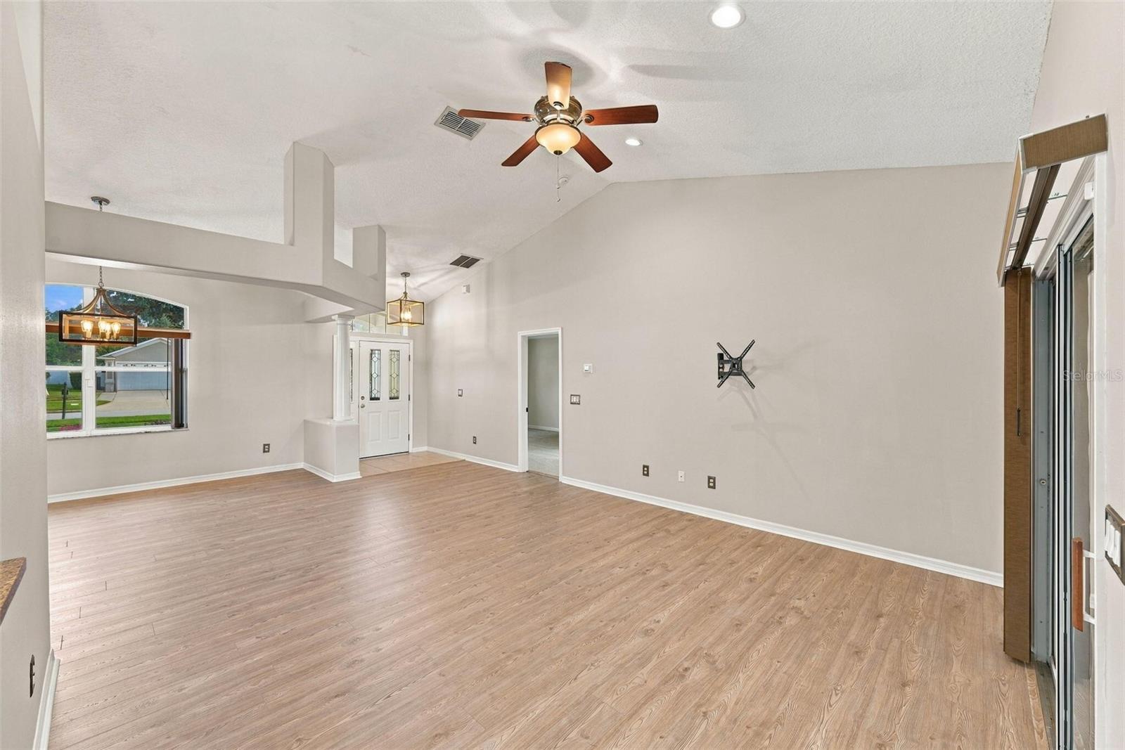 1071 PRINCETON DRIVE, Clermont, FL 34711