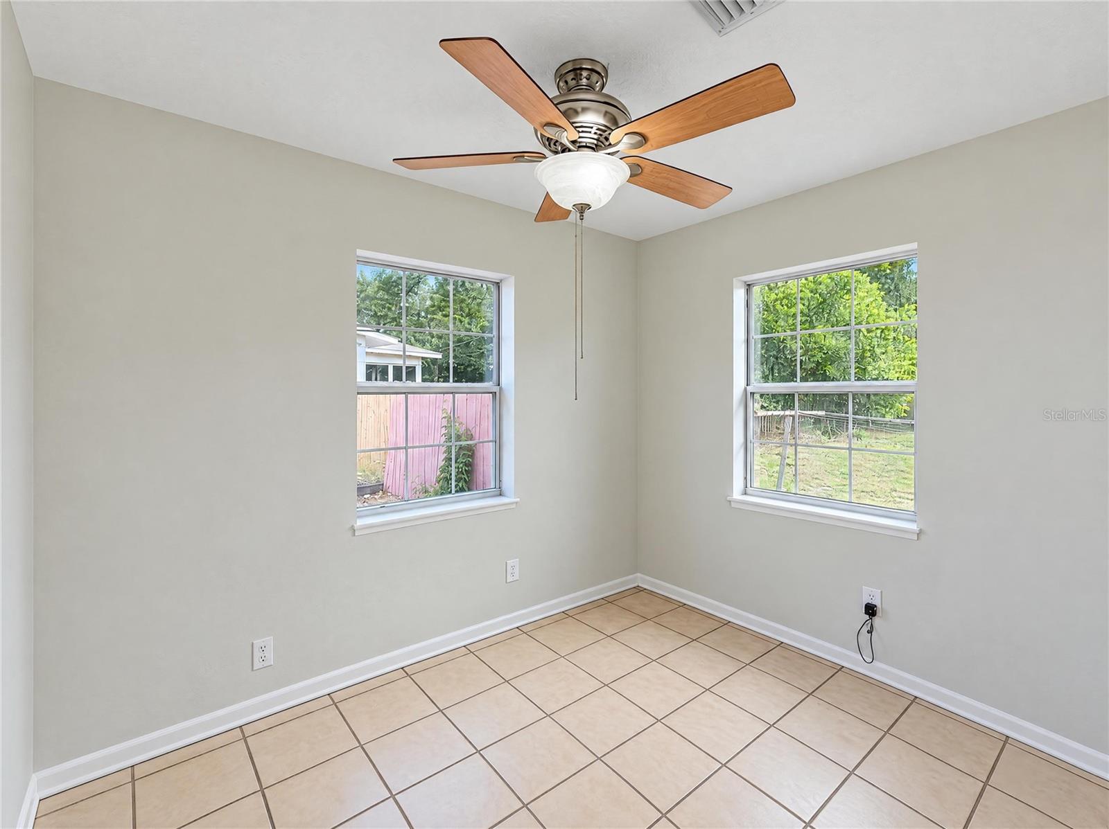 1331 E HANCOCK DRIVE, Deltona, FL 32725 1331 E HANCOCK DRIVE, Deltona, FL 32725