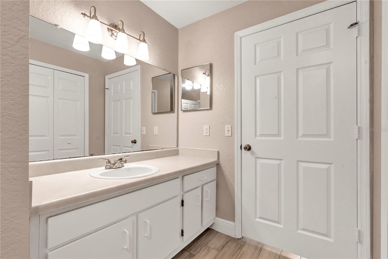 13015 PLANTATION PARK CIRCLE, #1023, Orlando, FL 32821