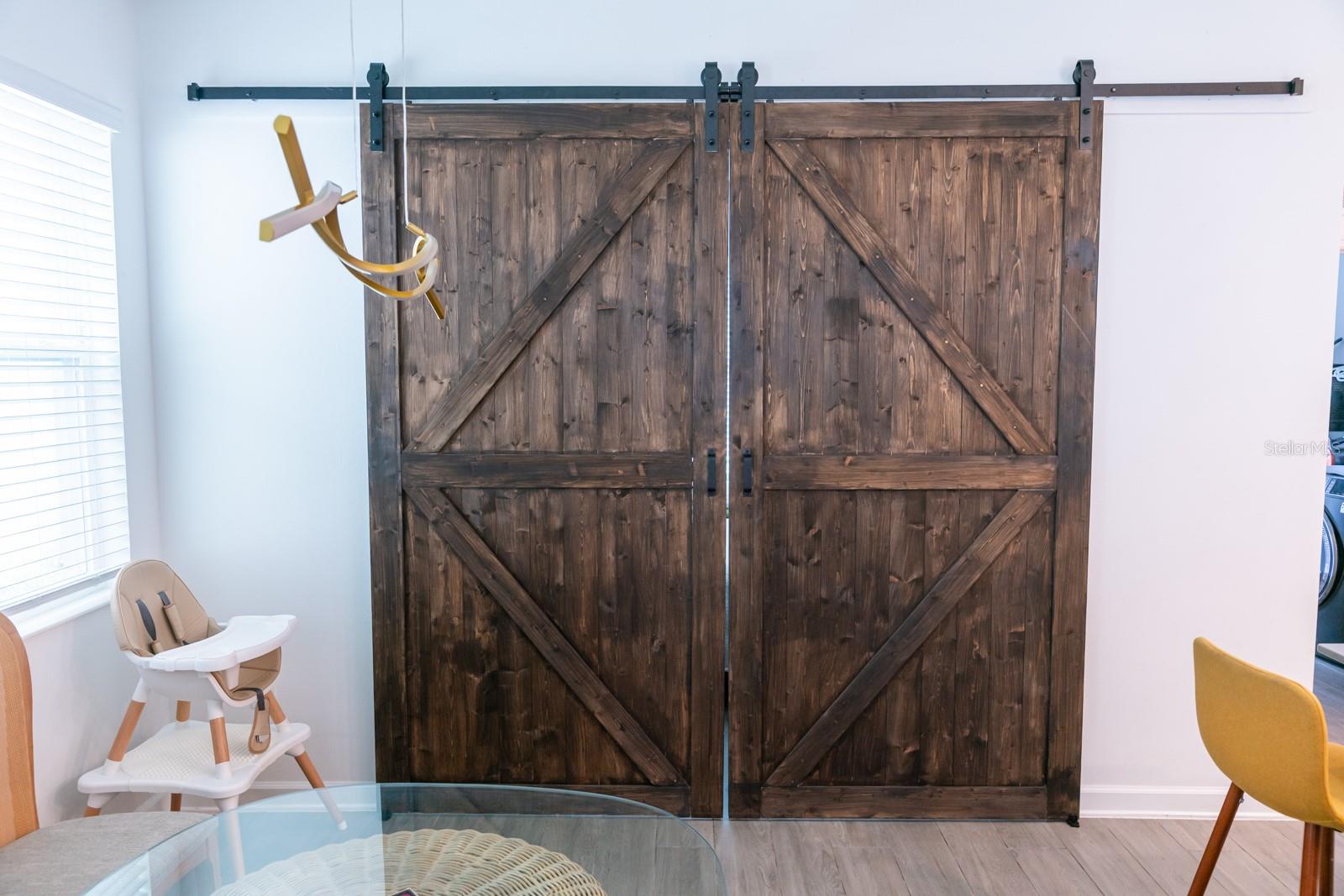 Stuido - Doors