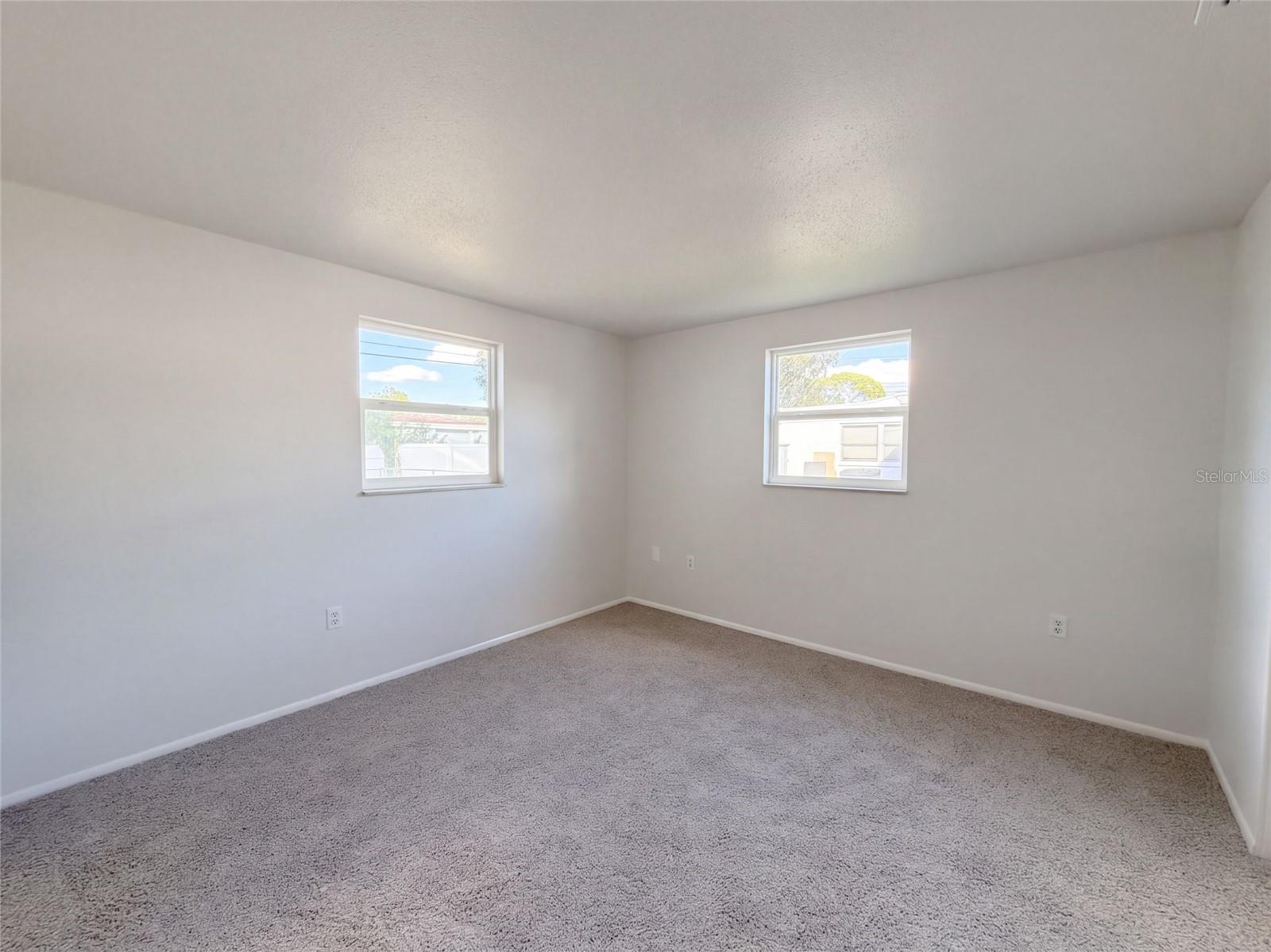 117 66TH AVENUE W, Bradenton, FL 34207