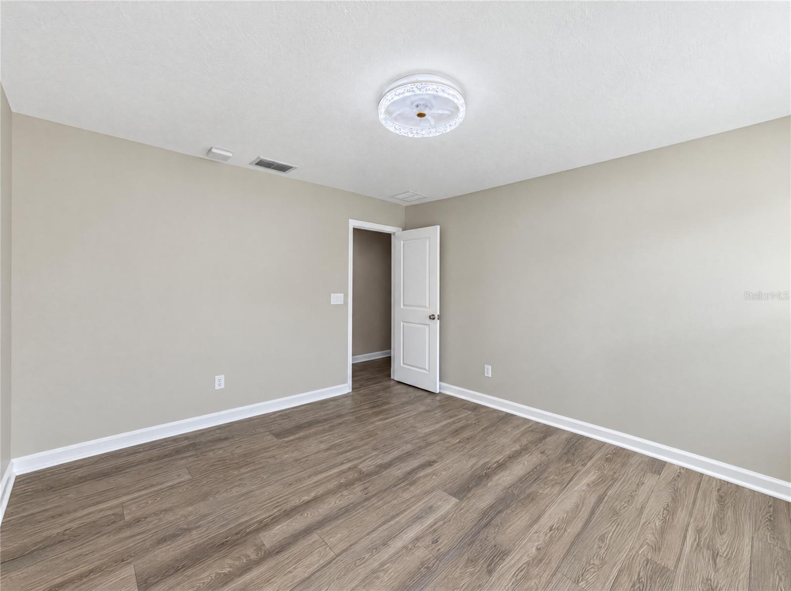 6244 ENGLISH HOLLOW ROAD, Tampa, FL 33647