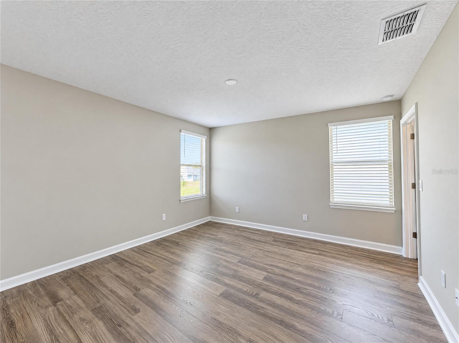 6244 ENGLISH HOLLOW ROAD, Tampa, FL 33647