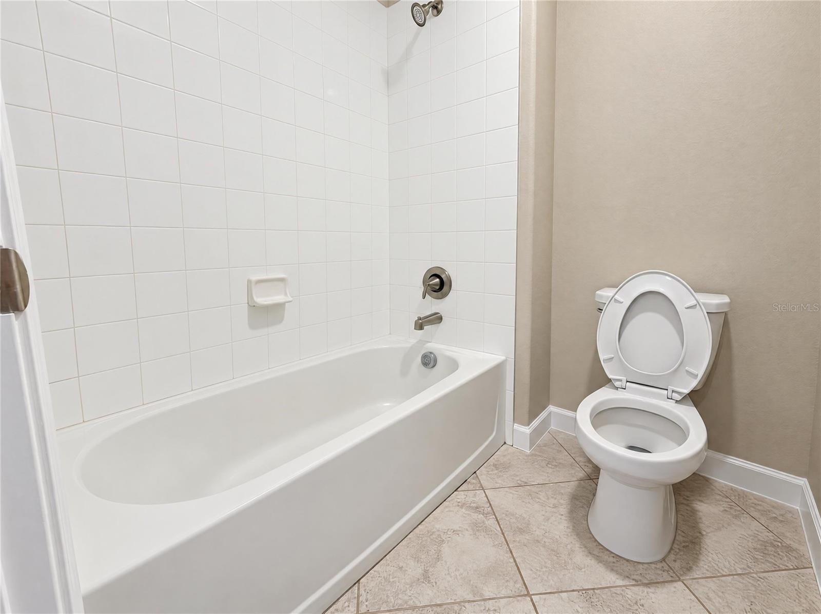 6244 ENGLISH HOLLOW ROAD, Tampa, FL 33647