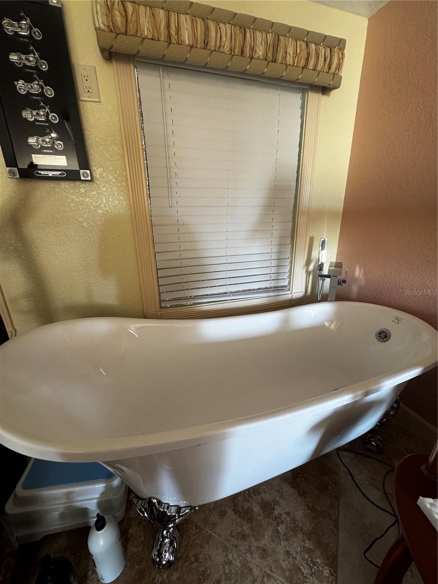 Relax in the bathtub