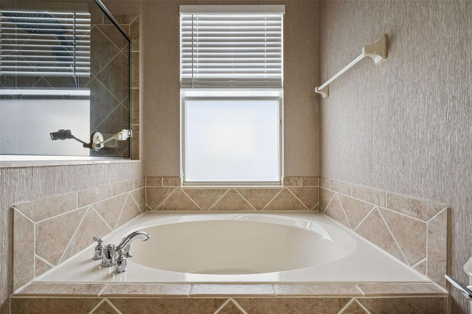 30132 SANDBUNKER LANE, Sorrento, FL 32776