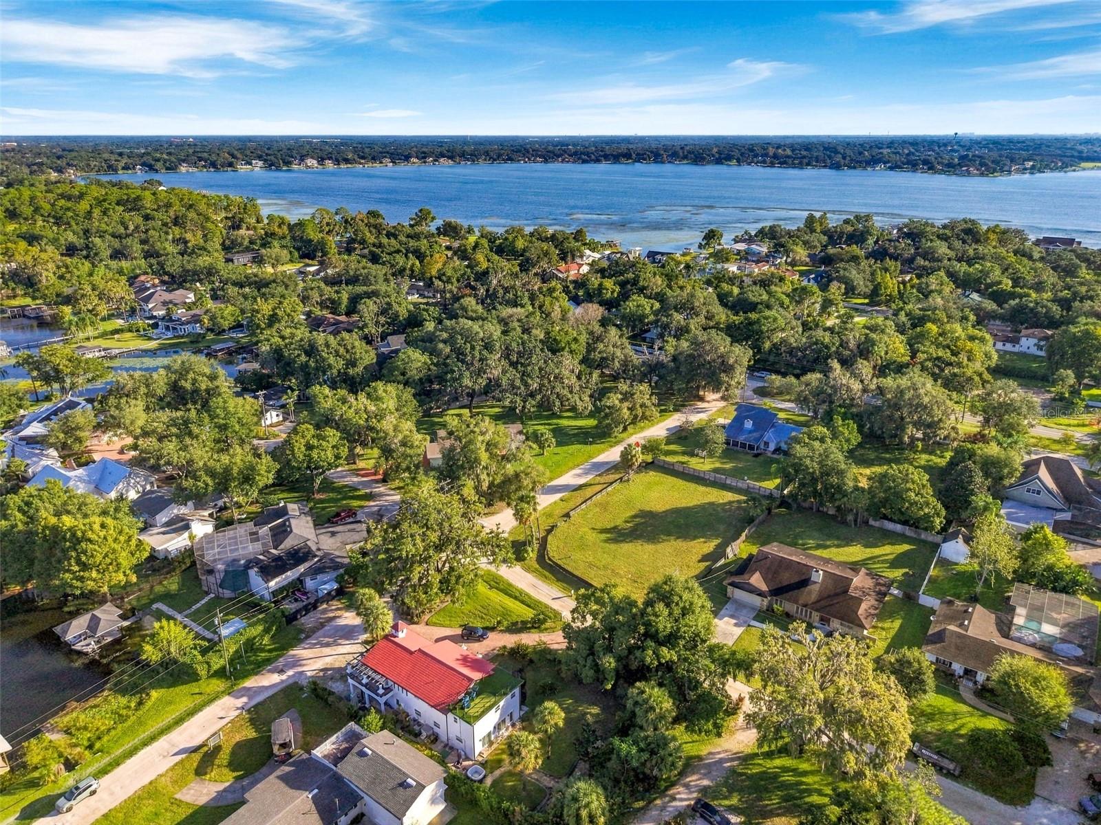 105 FOREST STREET, Windermere, FL 34786