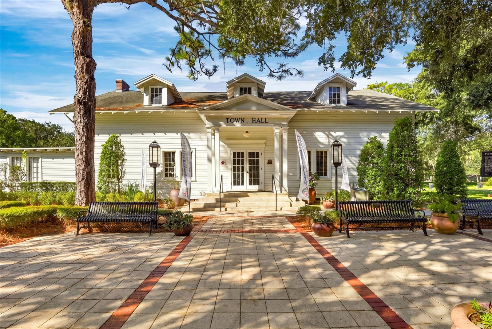 105 FOREST STREET, Windermere, FL 34786