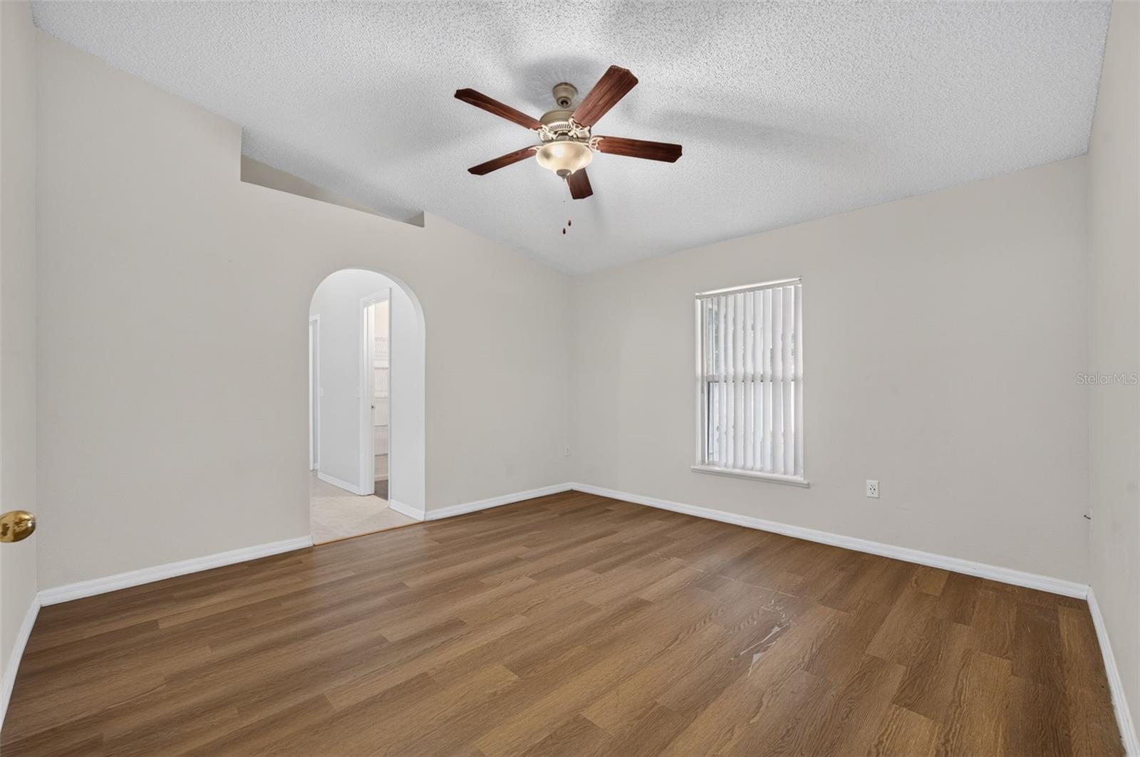 2018 WEKIVA RESERVE BOULEVARD, Apopka, FL 32703