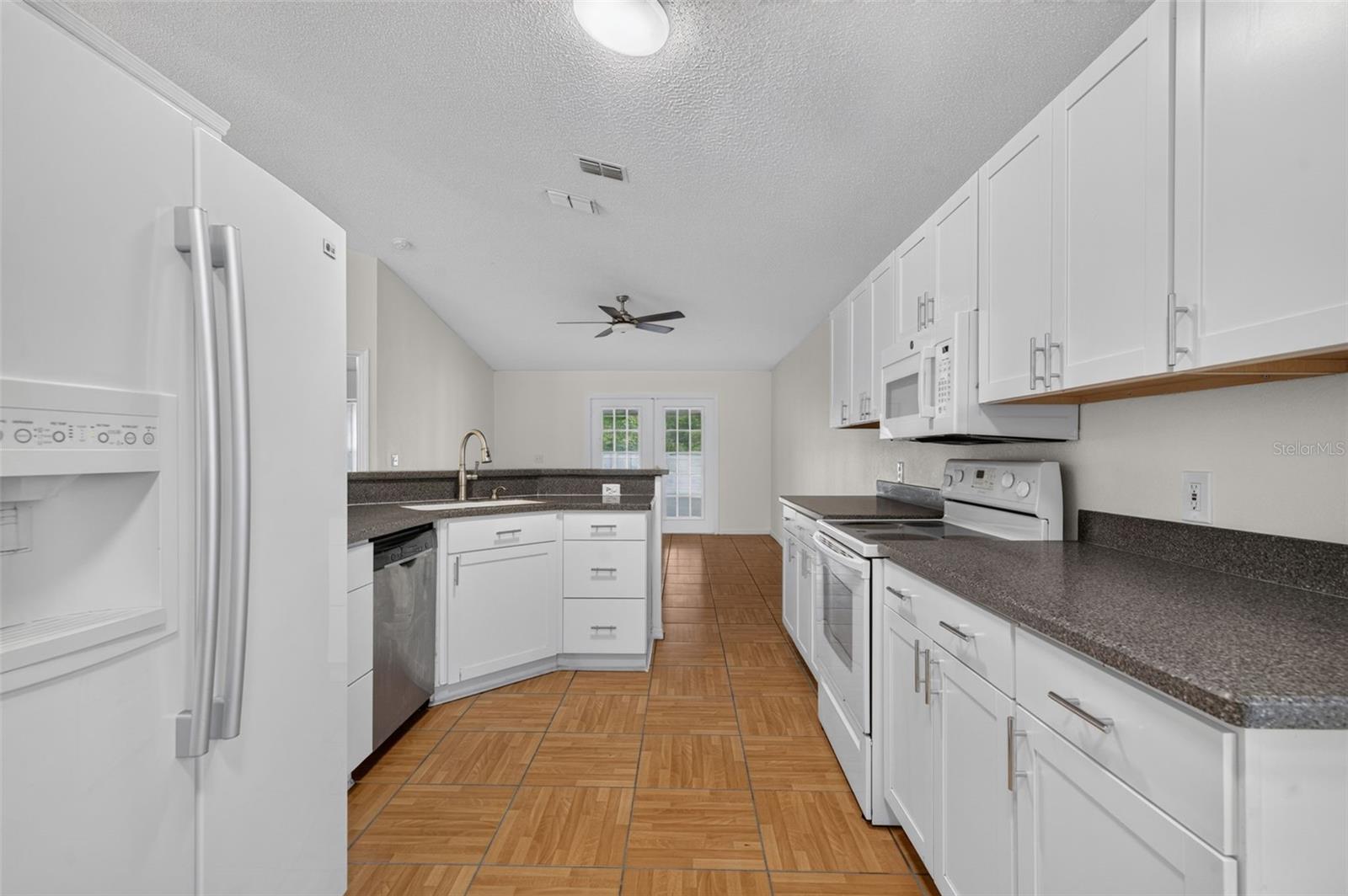 2018 WEKIVA RESERVE BOULEVARD, Apopka, FL 32703