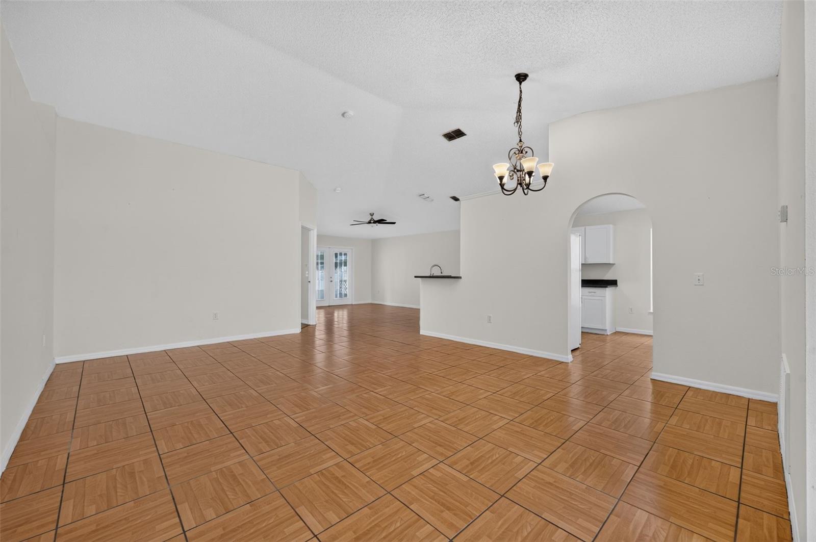 2018 WEKIVA RESERVE BOULEVARD, Apopka, FL 32703