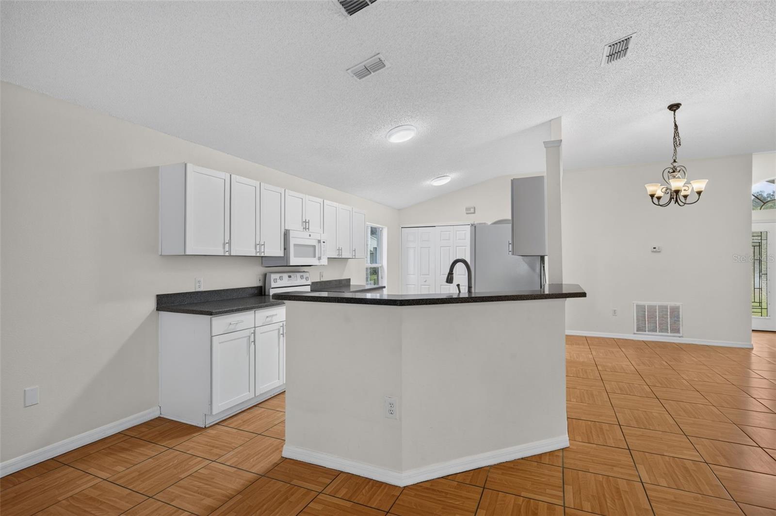 2018 WEKIVA RESERVE BOULEVARD, Apopka, FL 32703