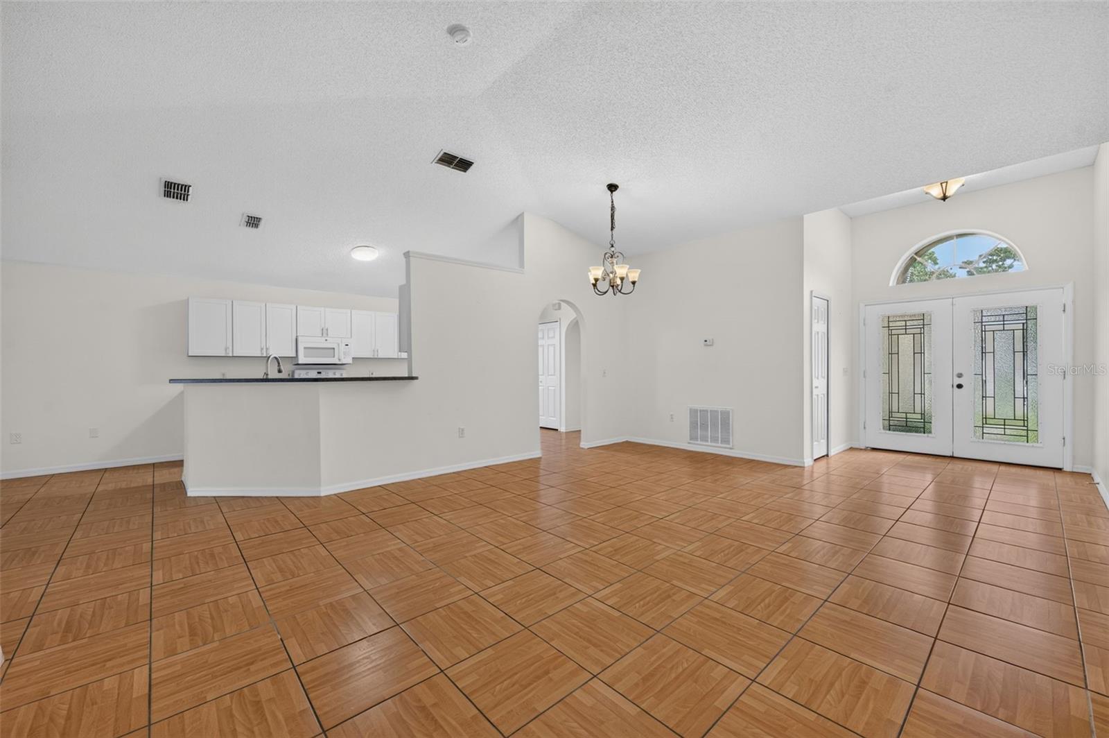 2018 WEKIVA RESERVE BOULEVARD, Apopka, FL 32703