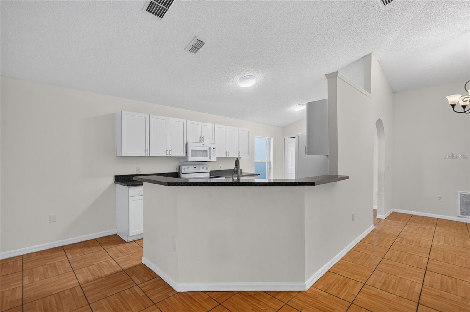 2018 WEKIVA RESERVE BOULEVARD, Apopka, FL 32703
