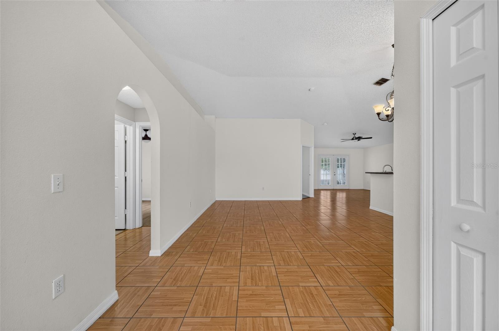 2018 WEKIVA RESERVE BOULEVARD, Apopka, FL 32703