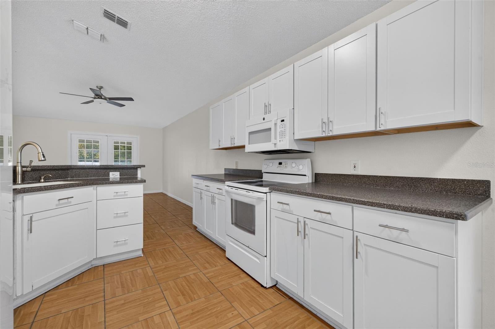 2018 WEKIVA RESERVE BOULEVARD, Apopka, FL 32703