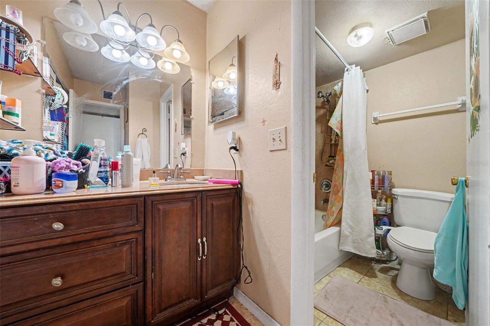 4307 S SEMORAN BOULEVARD, #2, Orlando, FL 32822