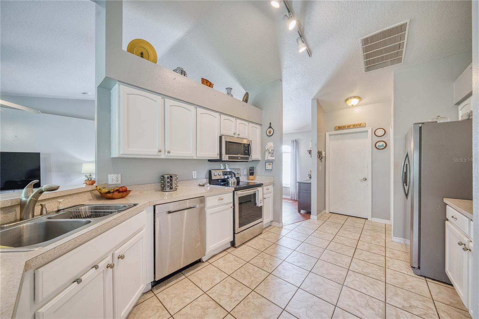 2234 SUMMER RAYE COURT, St Cloud, FL 34772
