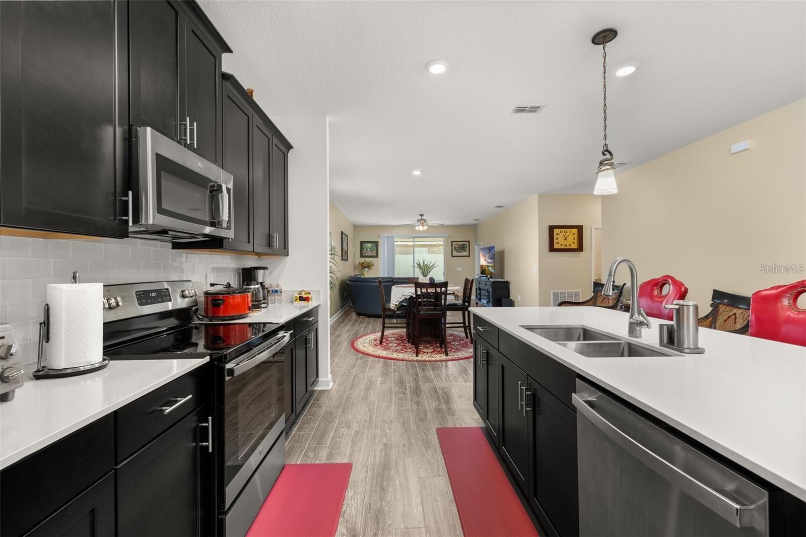 1739 GOOD NEIGHBOR LOOP, Kissimmee, FL 34744