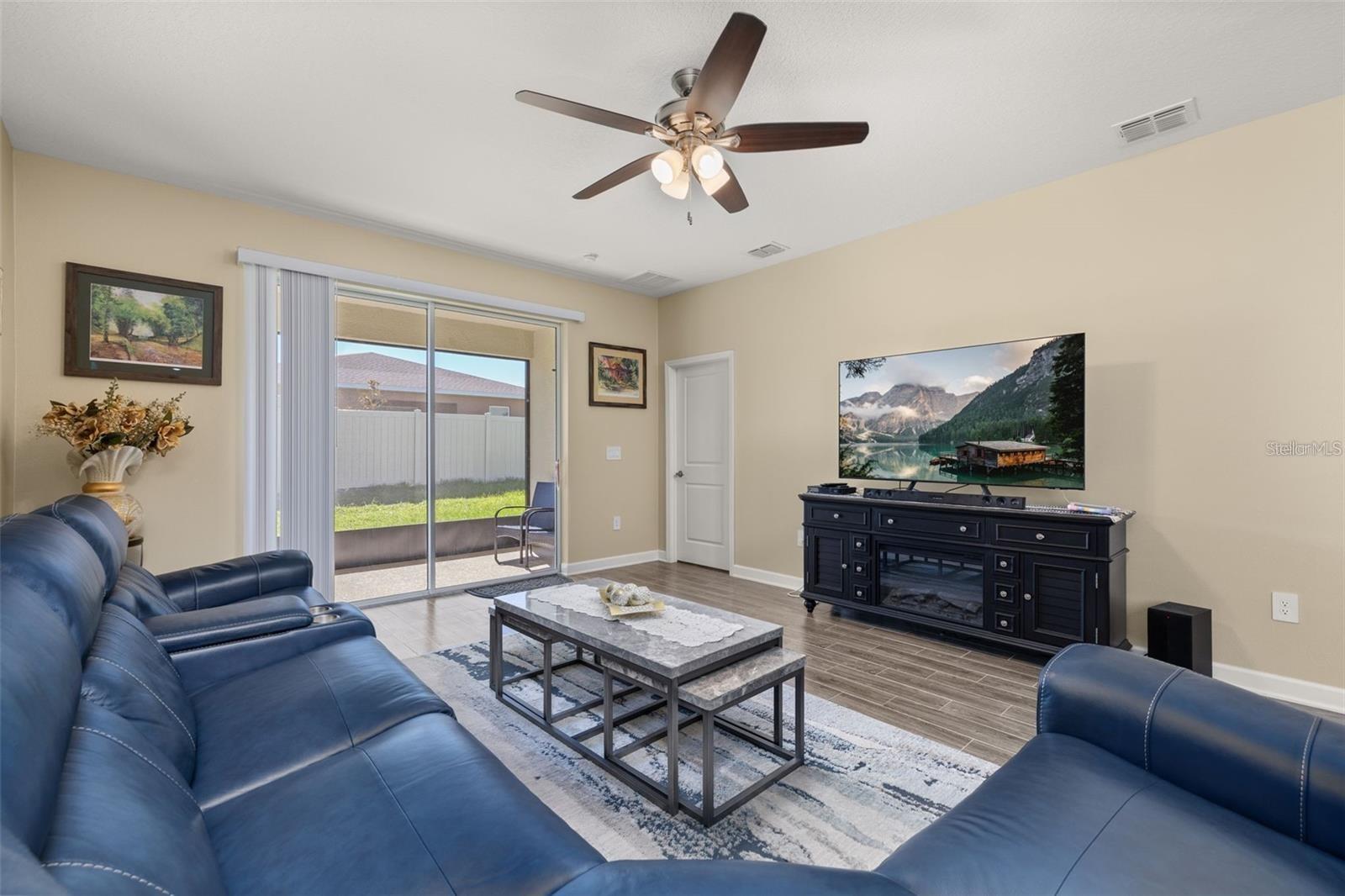1739 GOOD NEIGHBOR LOOP, Kissimmee, FL 34744