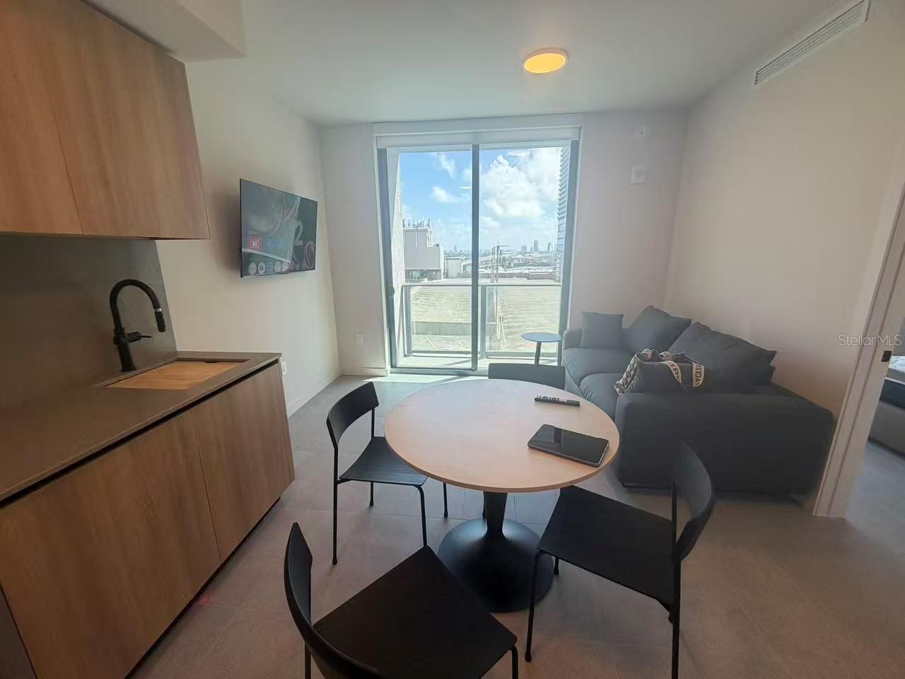 121 NE 5TH STREET, #1413, Miami, FL 33132