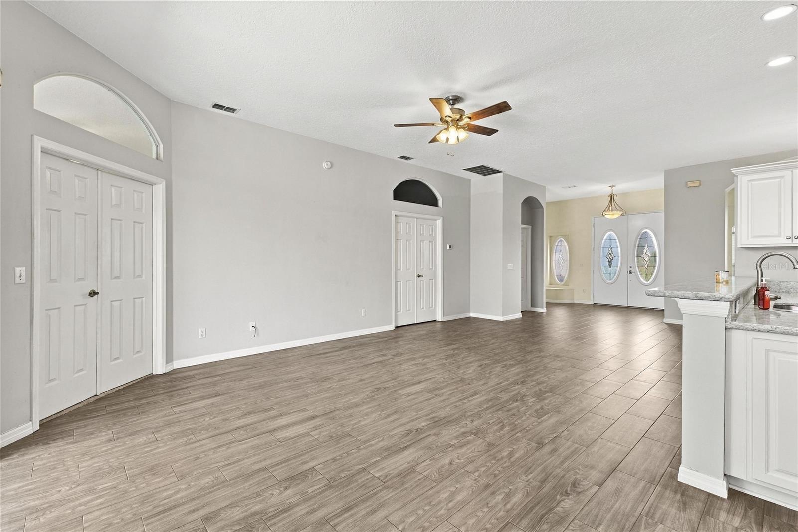 639 LAKEHAVEN CIRCLE, Orlando, FL 32828