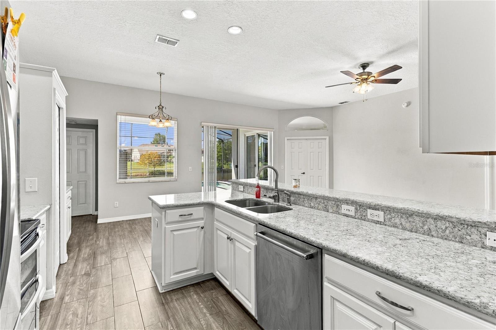 639 LAKEHAVEN CIRCLE, Orlando, FL 32828
