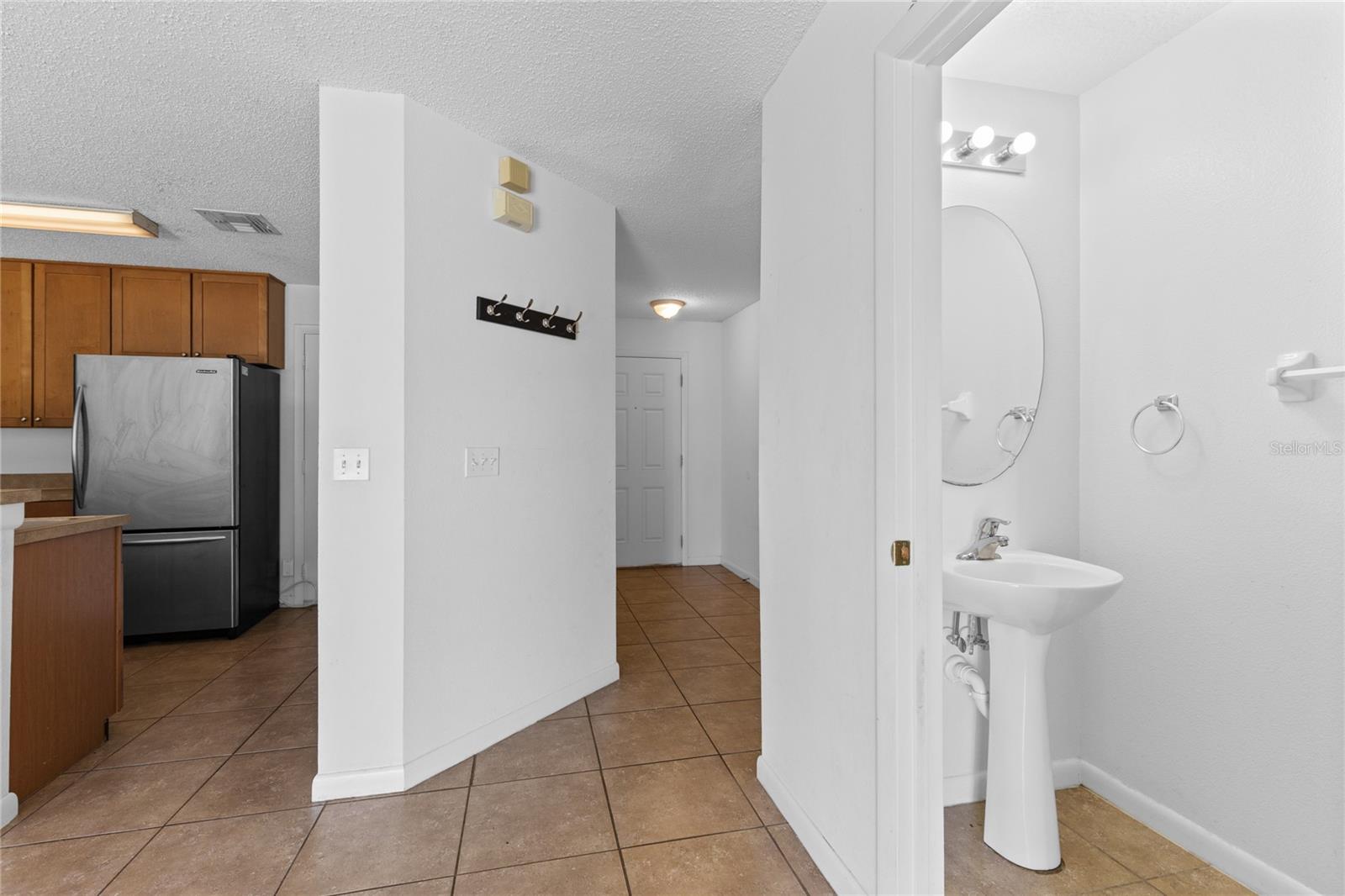 Half bath off of Living room