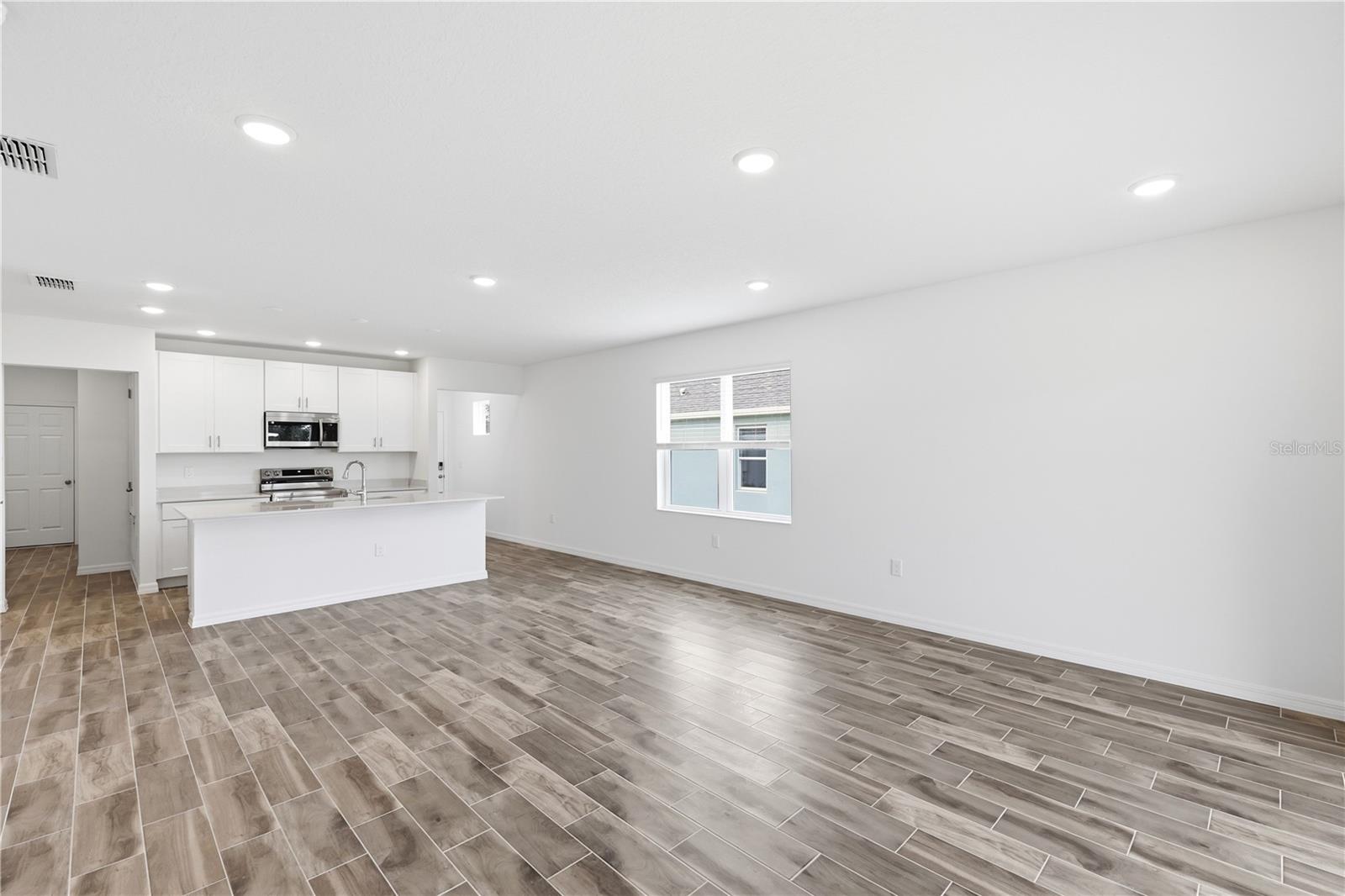 2301 LEELA CIRCLE, Tavares, FL 32778