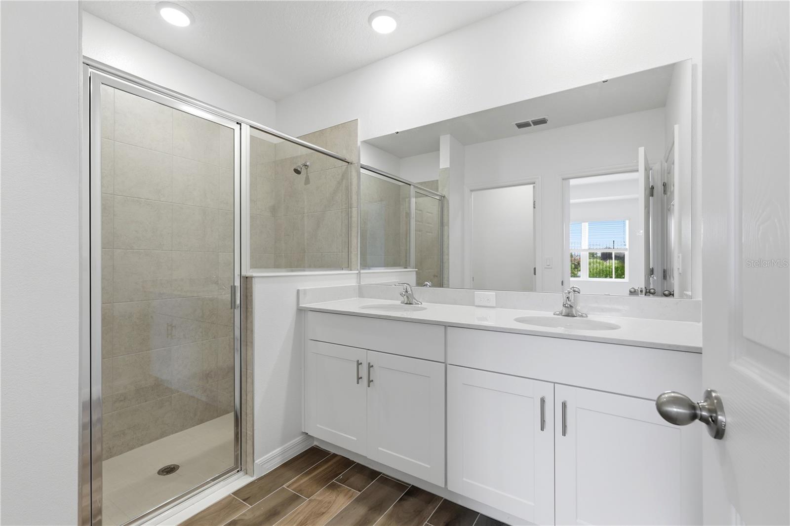 2301 LEELA CIRCLE, Tavares, FL 32778