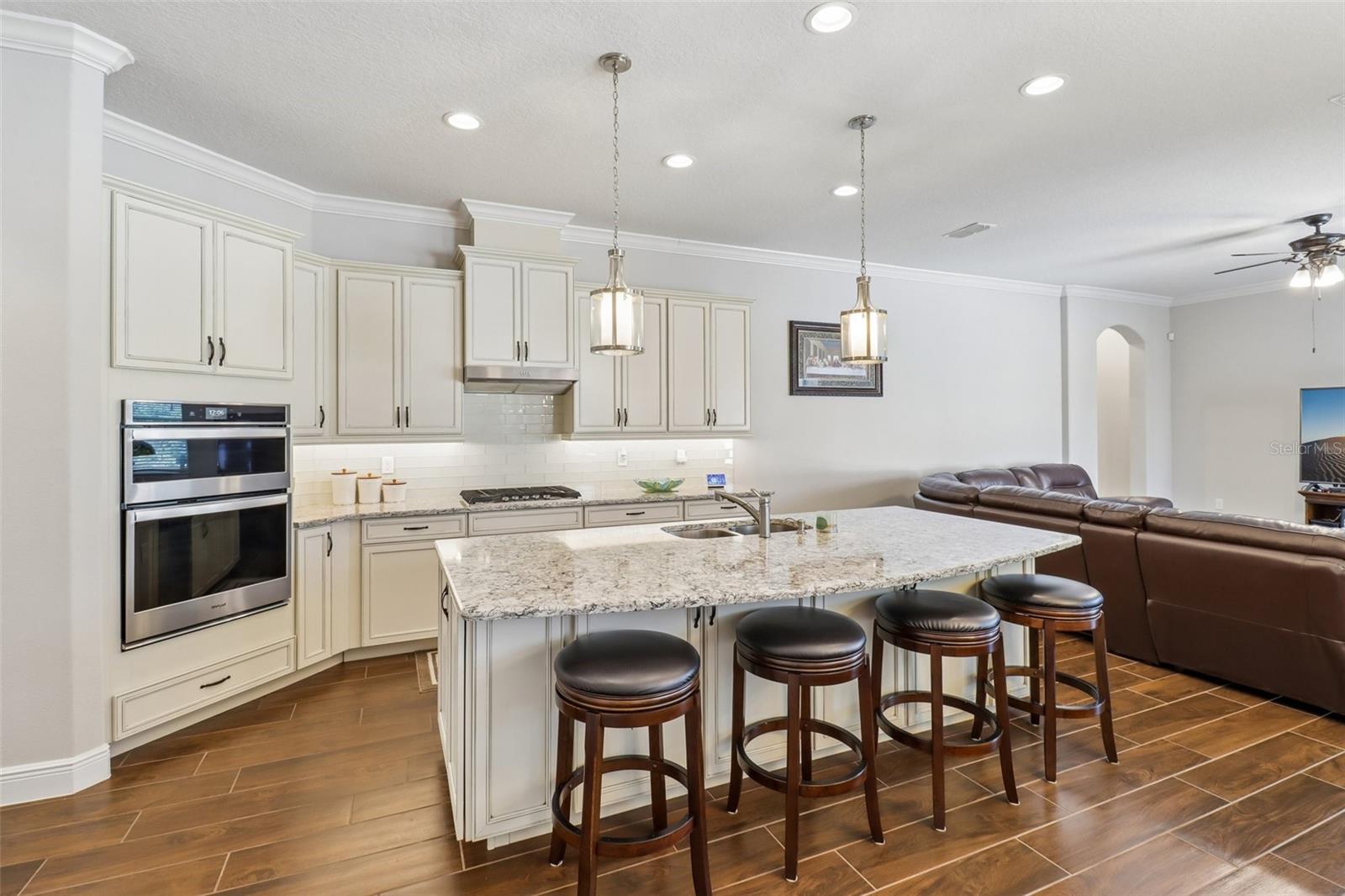 121 HARVEST GATE BOULEVARD, Groveland, FL 34736