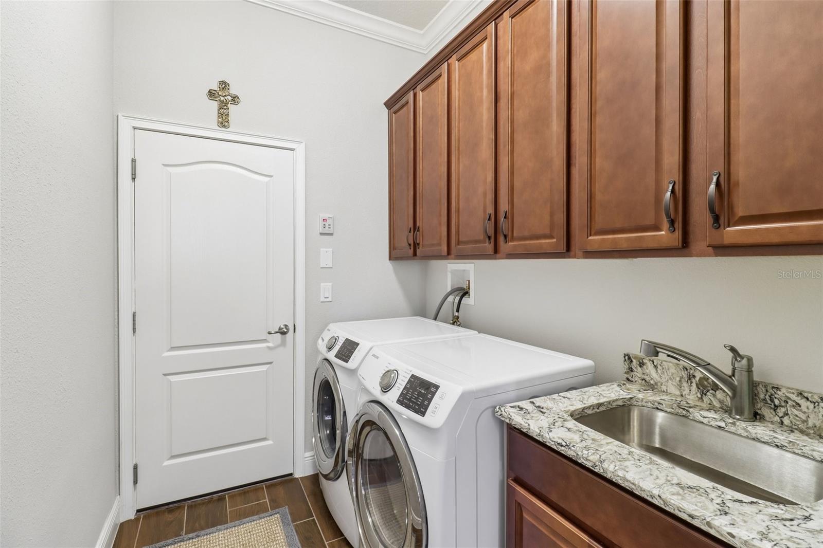 121 HARVEST GATE BOULEVARD, Groveland, FL 34736