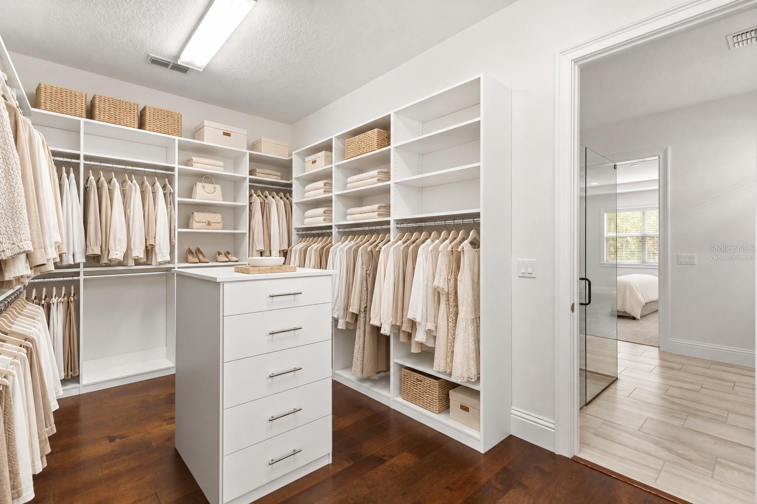 Virtually StagedPrimary Closet